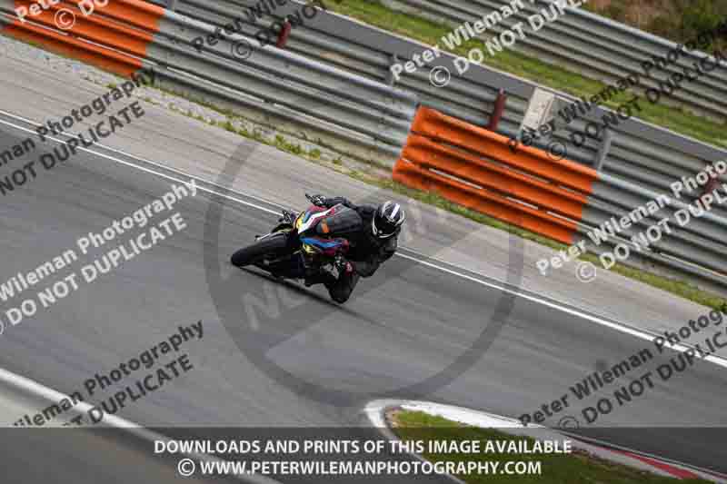 cadwell no limits trackday;cadwell park;cadwell park photographs;cadwell trackday photographs;enduro digital images;event digital images;eventdigitalimages;navarra;no limits trackdays;peter wileman photography;racing digital images;trackday digital images;trackday photos